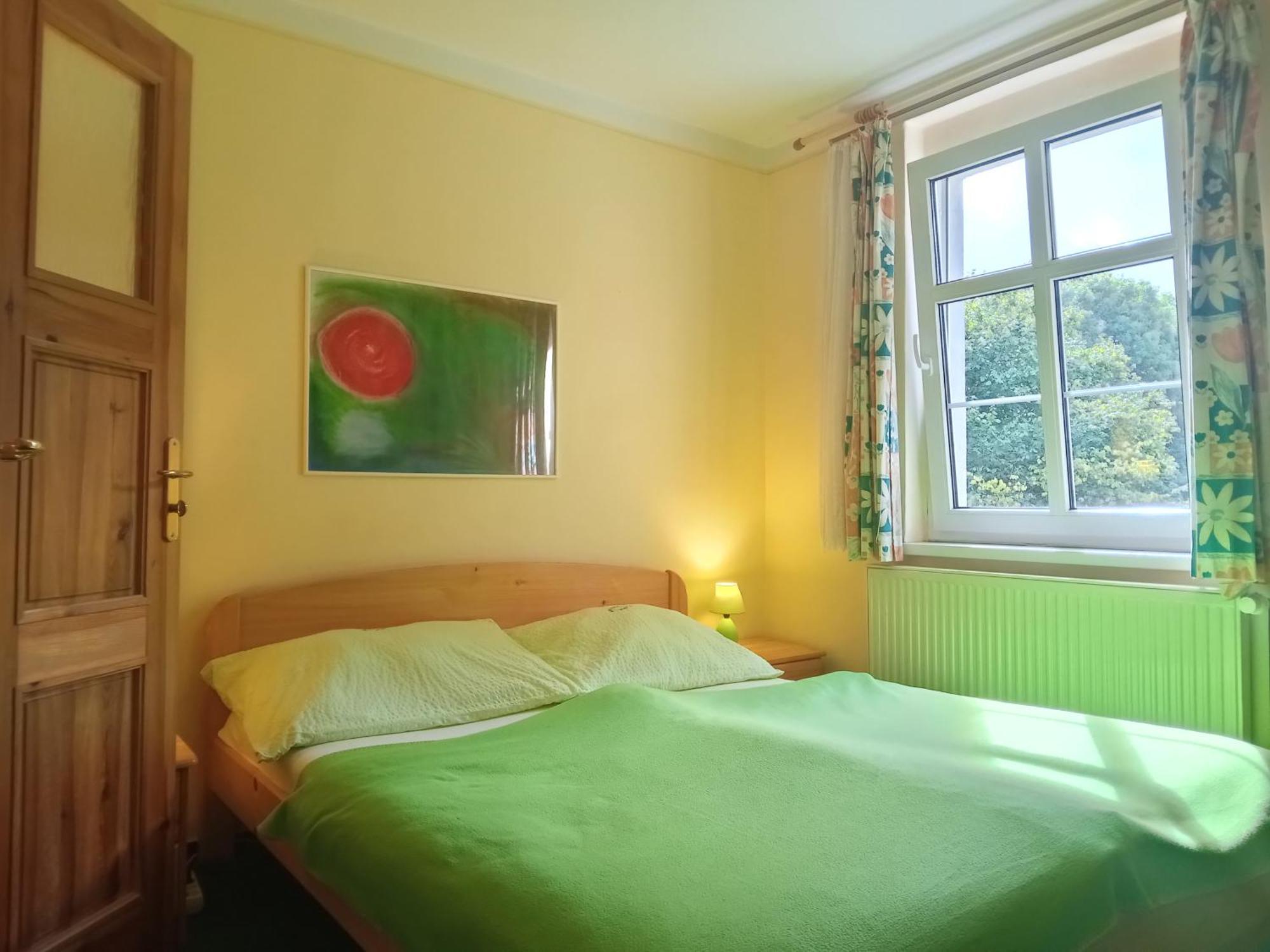 Hotel U Zeleneho Stromu - Zum Gruenen Baum Hřensko Exterior foto